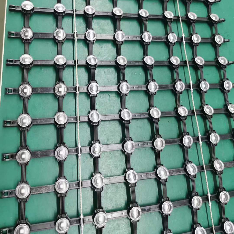 什么樣的戶外LED像素網(wǎng)格屏能讓我們的廣告更出眾呢？