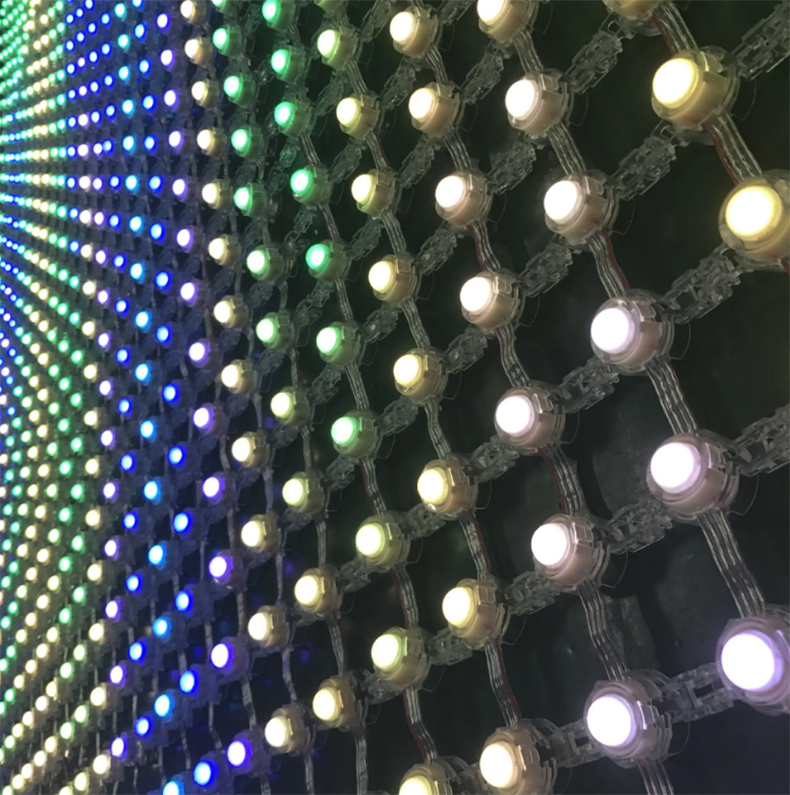 如何選用適合的LED網(wǎng)格屏及應(yīng)用場景？(圖3)