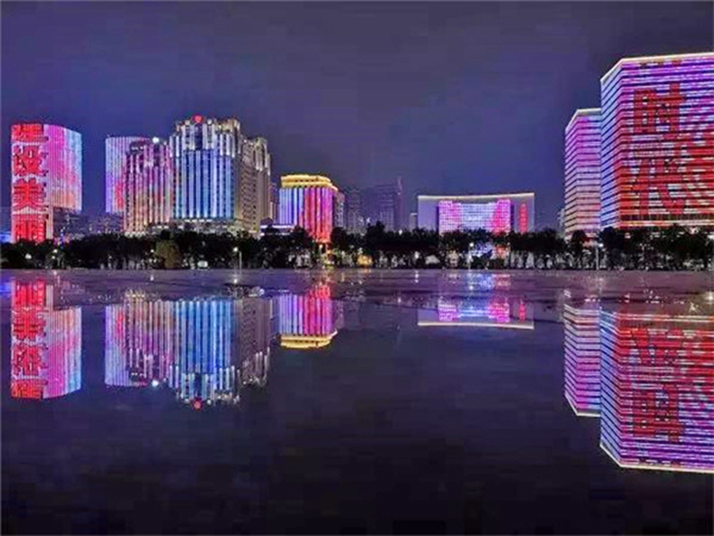 為什么戶外玻璃幕墻上會出現(xiàn)全彩動畫燈光效果？(圖2)